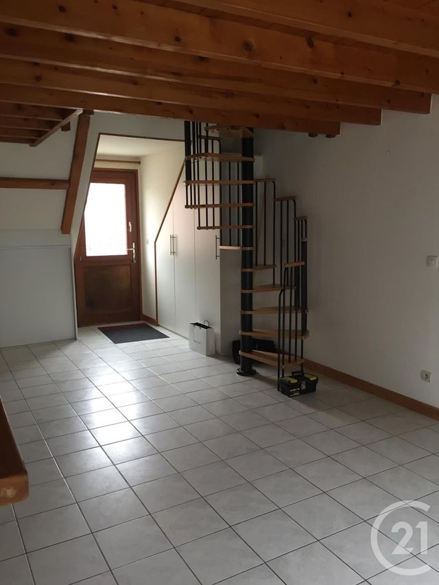 Appartement F2 à louer - 2 pièces - 29.53 m2 - ATTAINVILLE - 95 - ILE-DE-FRANCE - Century 21 Osmose Appartement F2 à louer - 2 pièces - 29.53 m2 - ATTAINVILLE - 95 - ILE-DE-FRANCE - Century 21 Osmose