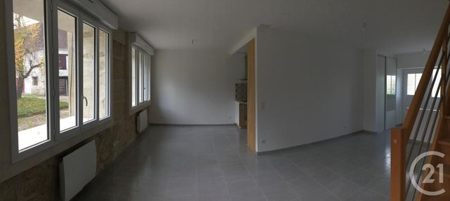 Afficher la photo en grand Appartement Duplex à louer - 5 pièces - 84.1 m2 - MAFFLIERS - 95 - ILE-DE-FRANCE - Century 21 Osmose