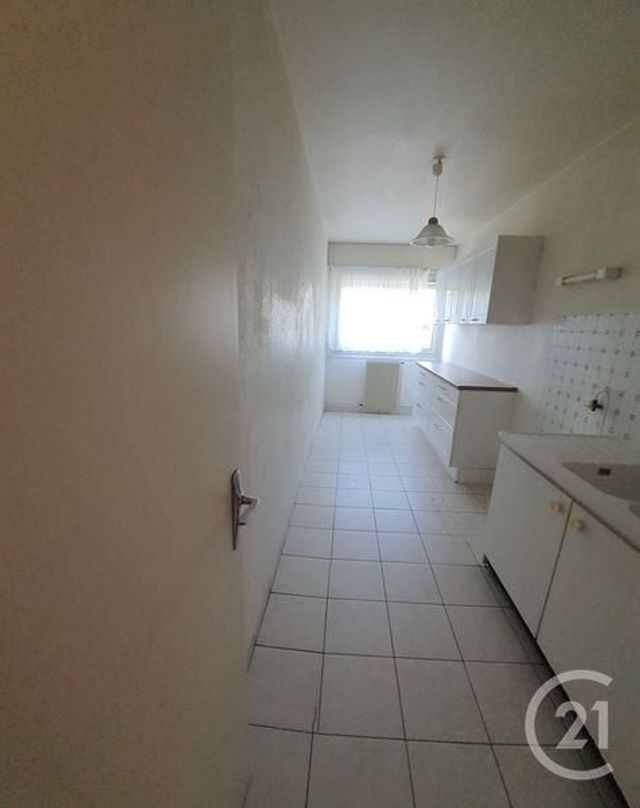 Afficher la photo en grand Appartement F3 à vendre - 3 pièces - 68.0 m2 - DOMONT - 95 - ILE-DE-FRANCE - Century 21 Osmose