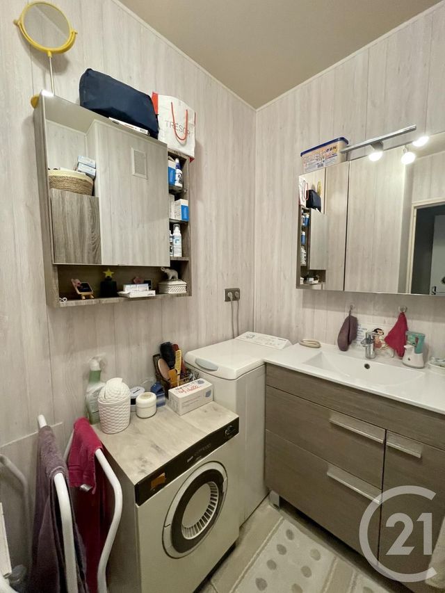 Appartement F4 à vendre - 4 pièces - 67.81 m2 - DOMONT - 95 - ILE-DE-FRANCE - Century 21 Osmose Appartement F4 à vendre - 4 pièces - 67.81 m2 - DOMONT - 95 - ILE-DE-FRANCE - Century 21 Osmose