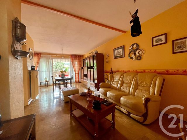 Appartement F4 à vendre - 4 pièces - 84.0 m2 - DOMONT - 95 - ILE-DE-FRANCE - Century 21 Osmose Appartement F4 à vendre - 4 pièces - 84.0 m2 - DOMONT - 95 - ILE-DE-FRANCE - Century 21 Osmose