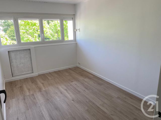 Afficher la photo en grand maison à louer - 5 pièces - 89.35 m2 - BOUFFEMONT - 95 - ILE-DE-FRANCE - Century 21 Osmose