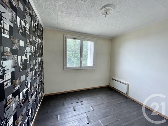Afficher la photo en grand Appartement F3 à vendre - 3 pièces - 53.0 m2 - DOMONT - 95 - ILE-DE-FRANCE - Century 21 Osmose