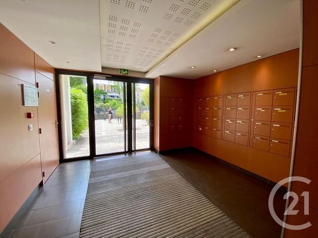Afficher la photo en grand Appartement F3 à vendre - 3 pièces - 68.05 m2 - MONTMORENCY - 95 - ILE-DE-FRANCE - Century 21 Osmose