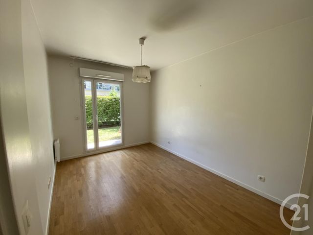 Afficher la photo en grand Appartement F3 à vendre - 3 pièces - 68.05 m2 - MONTMORENCY - 95 - ILE-DE-FRANCE - Century 21 Osmose