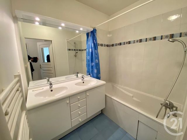 Afficher la photo en grand Appartement F3 à vendre - 3 pièces - 68.05 m2 - MONTMORENCY - 95 - ILE-DE-FRANCE - Century 21 Osmose
