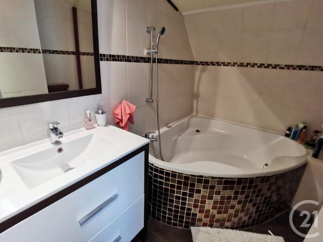 Afficher la photo en grand Appartement F2 à vendre - 2 pièces - 38.5 m2 - MAFFLIERS - 95 - ILE-DE-FRANCE - Century 21 Osmose