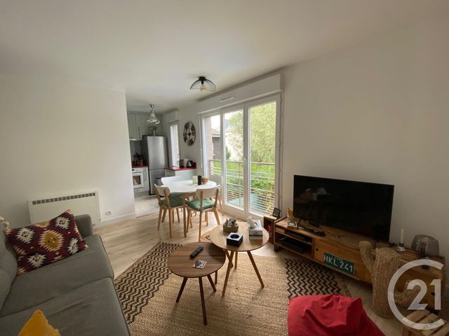 Appartement F2 à louer - 2 pièces - 41.25 m2 - EZANVILLE - 95 - ILE-DE-FRANCE - Century 21 Osmose