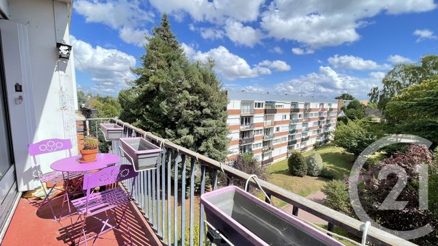 Afficher la photo en grand Appartement F4 à vendre - 4 pièces - 75.0 m2 - DOMONT - 95 - ILE-DE-FRANCE - Century 21 Osmose