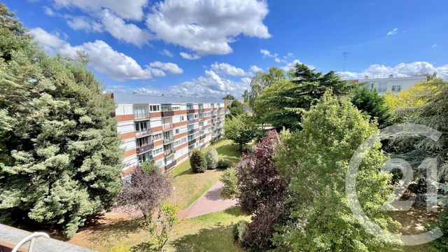 Afficher la photo en grand Appartement F4 à vendre - 4 pièces - 75.0 m2 - DOMONT - 95 - ILE-DE-FRANCE - Century 21 Osmose
