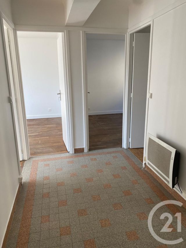 Appartement F3 à louer - 3 pièces - 56.28 m2 - ECOUEN - 95 - ILE-DE-FRANCE - Century 21 Osmose