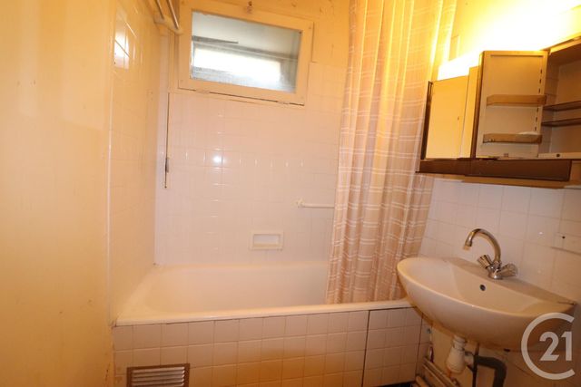 Appartement T4 à vendre - 4 pièces - 68.0 m2 - DOMONT - 95 - ILE-DE-FRANCE - Century 21 Osmose