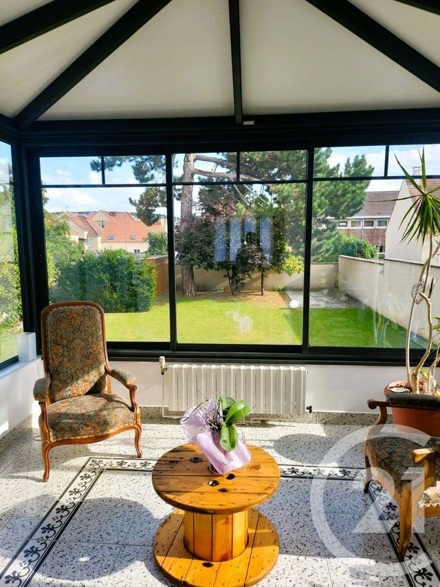 Afficher la photo en grand maison à vendre - 8 pièces - 190.0 m2 - DOMONT - 95 - ILE-DE-FRANCE - Century 21 Osmose