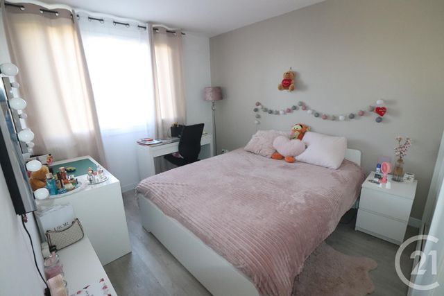 Appartement F4 à vendre - 4 pièces - 78.0 m2 - DOMONT - 95 - ILE-DE-FRANCE - Century 21 Osmose