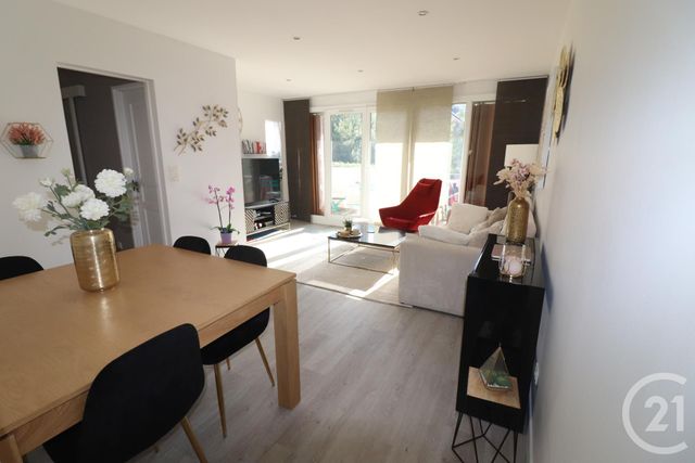 Appartement F4 à vendre - 4 pièces - 78.0 m2 - DOMONT - 95 - ILE-DE-FRANCE - Century 21 Osmose