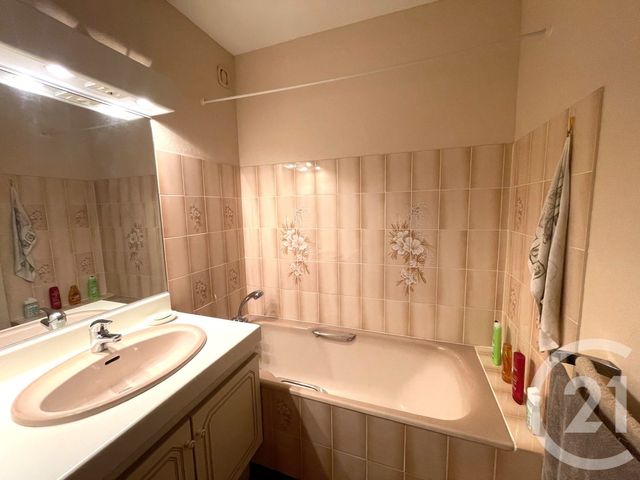 Appartement F4 à vendre - 4 pièces - 76.83 m2 - SANNOIS - 95 - ILE-DE-FRANCE - Century 21 Osmose