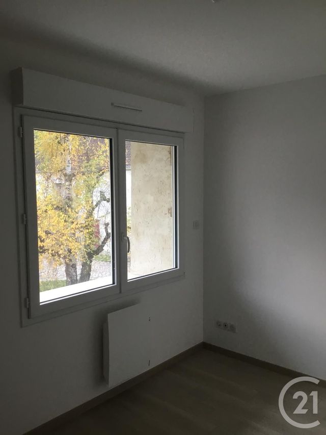 Appartement Duplex à louer - 5 pièces - 84.1 m2 - MAFFLIERS - 95 - ILE-DE-FRANCE - Century 21 Osmose