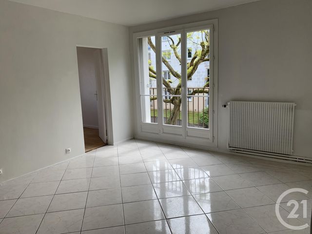Appartement F3 à louer - 3 pièces - 53.06 m2 - DOMONT - 95 - ILE-DE-FRANCE - Century 21 Osmose