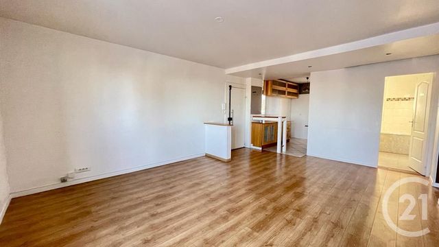 Appartement F5 à vendre - 5 pièces - 81.0 m2 - DOMONT - 95 - ILE-DE-FRANCE - Century 21 Osmose