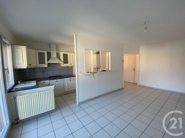 Appartement F2 à louer - 2 pièces - 45.8 m2 - DOMONT - 95 - ILE-DE-FRANCE - Century 21 Osmose
