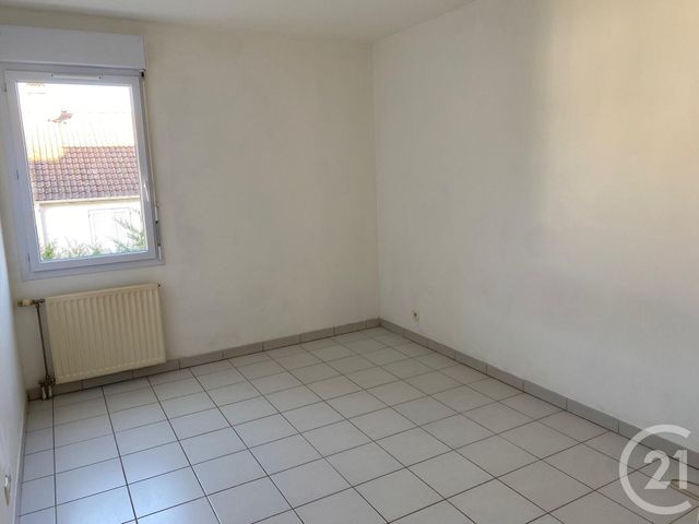 Appartement F2 à louer - 2 pièces - 45.8 m2 - DOMONT - 95 - ILE-DE-FRANCE - Century 21 Osmose