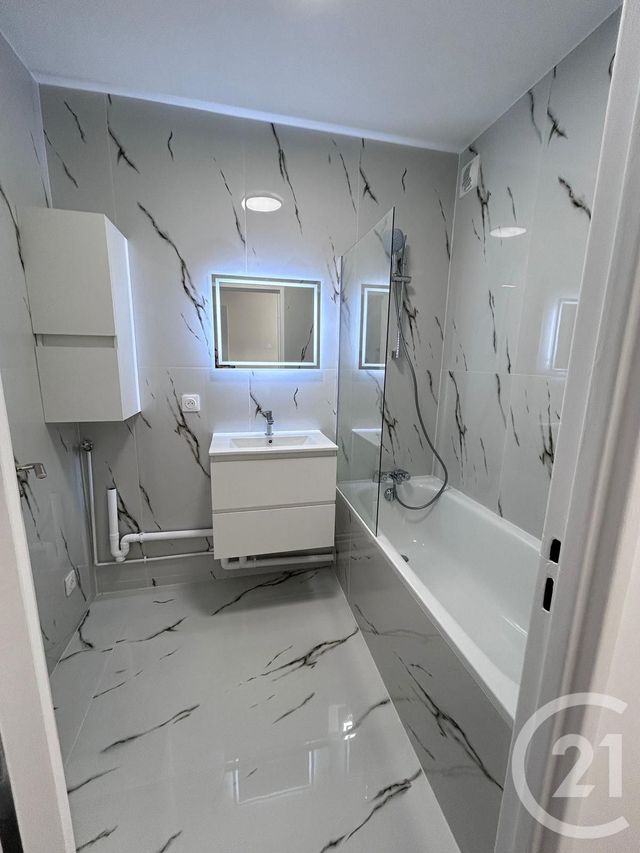 Appartement à louer - 3 pièces - 69.2 m2 - DOMONT - 95 - ILE-DE-FRANCE - Century 21 Osmose