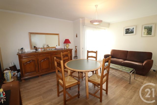Appartement T3 à vendre - 3 pièces - 74.36 m2 - EZANVILLE - 95 - ILE-DE-FRANCE - Century 21 Osmose