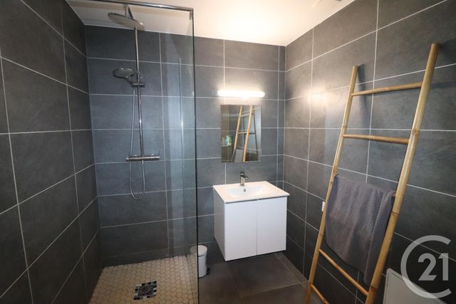 Appartement F3 à louer - 3 pièces - 52.7 m2 - LUZARCHES - 95 - ILE-DE-FRANCE - Century 21 Osmose
