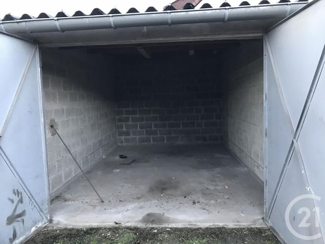 parking à louer - 15.0 m2 - MOISSELLES - 95 - ILE-DE-FRANCE - Century 21 Osmose