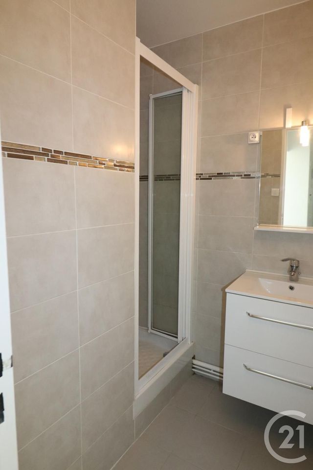 Appartement à louer - 3 pièces - 58.34 m2 - DOMONT - 95 - ILE-DE-FRANCE - Century 21 Osmose