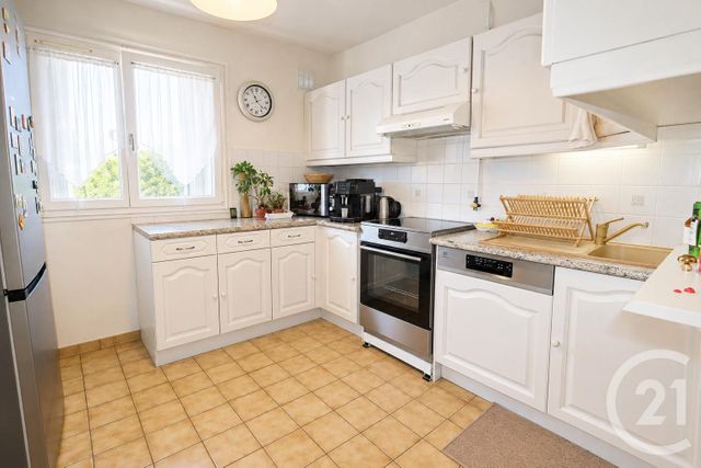 Appartement F4 à vendre - 4 pièces - 78.0 m2 - ECOUEN - 95 - ILE-DE-FRANCE - Century 21 Osmose