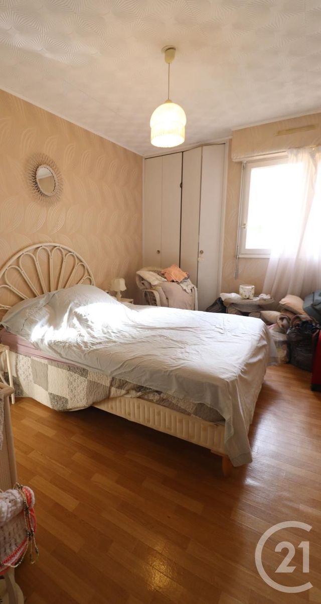 Appartement T3 à vendre - 3 pièces - 74.36 m2 - EZANVILLE - 95 - ILE-DE-FRANCE - Century 21 Osmose